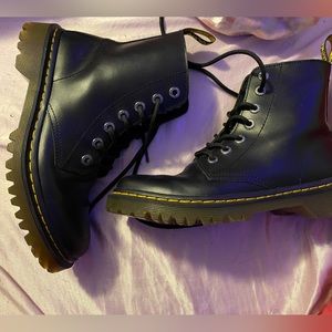 Black Doc Martens 🖤